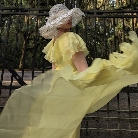 VINTAGE 1970's LONG Yellow Midi Dress - Picture 3 of 12